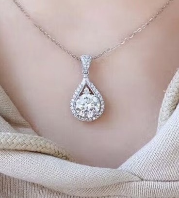 Stunning Teardrop Necklace | 925 Sterling Silver