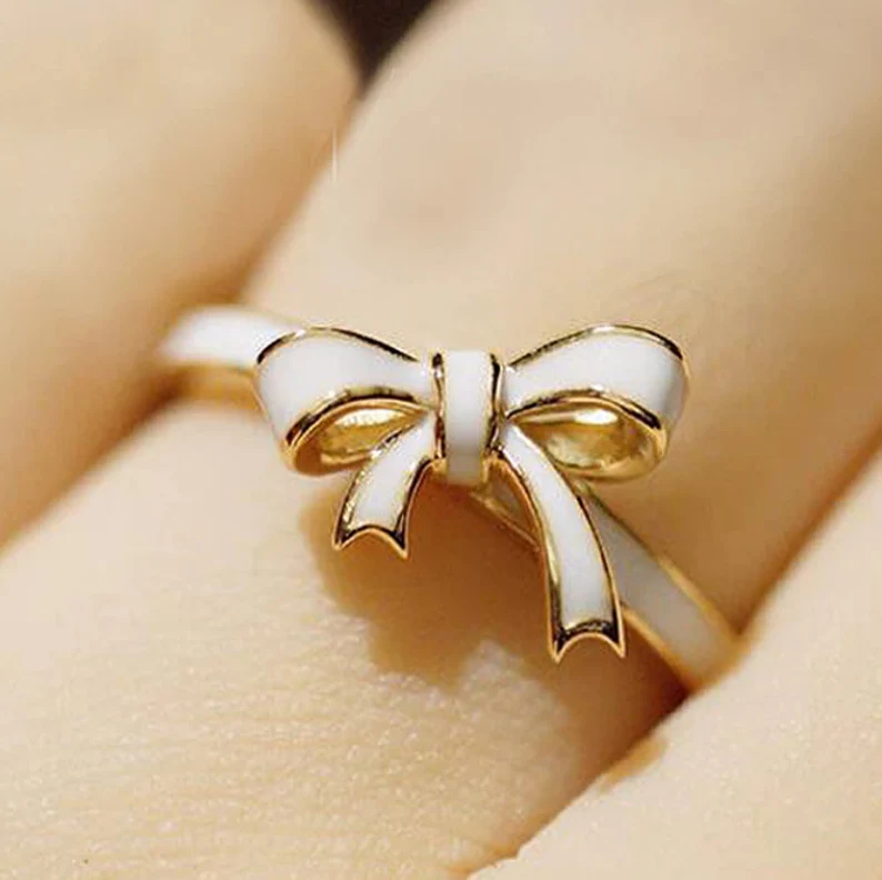 Beautiful Bow Knot Ring | White or Black Gold | 925 Sterling Silver