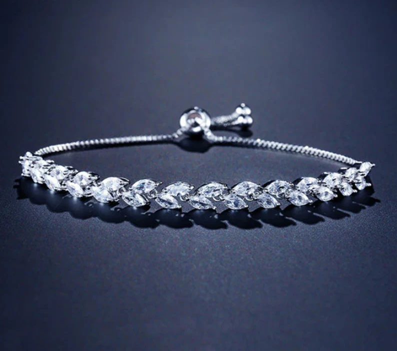 Diamond Leaf Adjustable Bracelet | 925 Sterling Silver | One Size Fit All | Delivered in Gift Box.