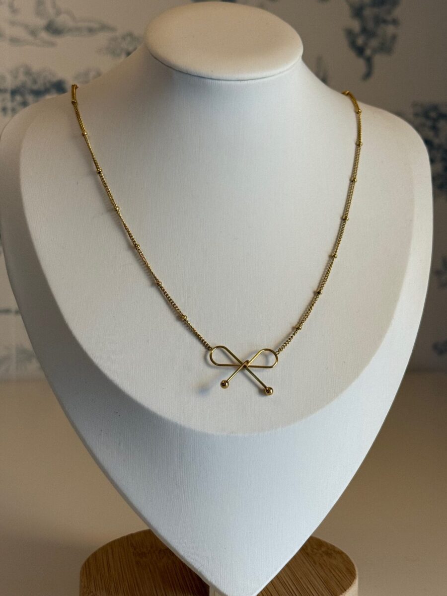 Stunning Gold Bow Adjustable Necklace